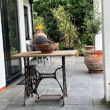 Cliff Top Garden Room Милфорд-он-Си Экстерьер фото