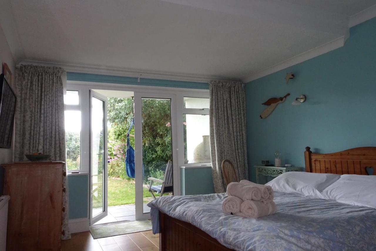 Cliff Top Garden Room Милфорд-он-Си Экстерьер фото