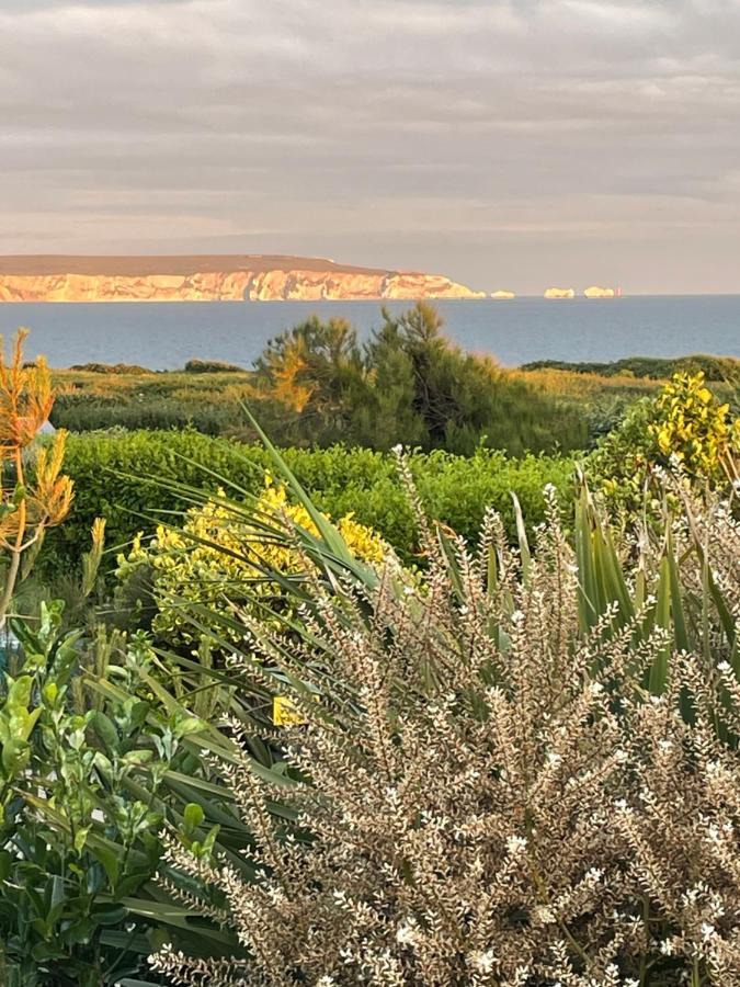 Cliff Top Garden Room Милфорд-он-Си Экстерьер фото